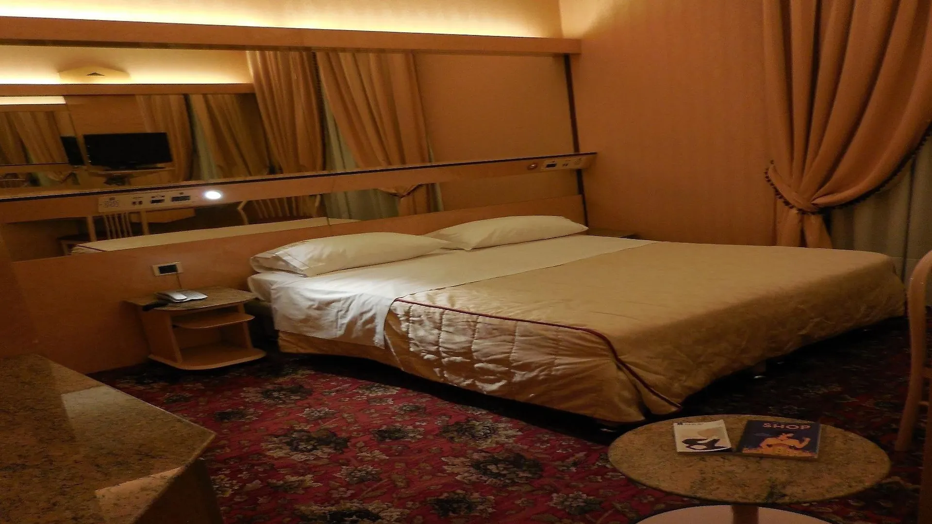 Hotel Roma Cesano Boscone  Milán