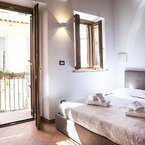 Tina House - Il Cortile Nel Centro Storico Di Taormina