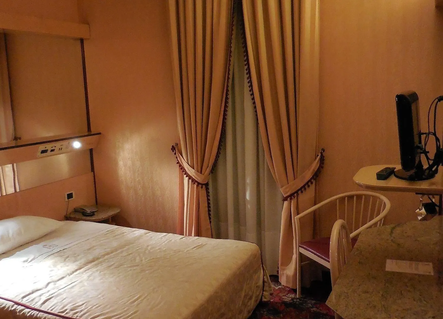 ****  Hotel Roma Cesano Boscone Italia